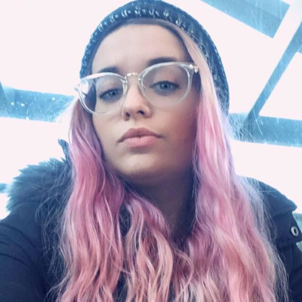 Meet your Posher, Emily